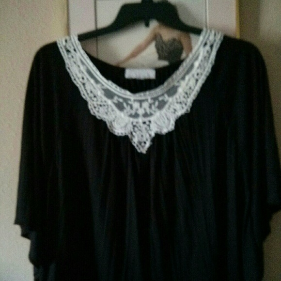 Carolyn Taylor Tops - Beautiful Black Blouse w/White Lace